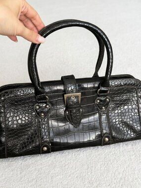 Vintage y2k black croc embossed shoulder bag